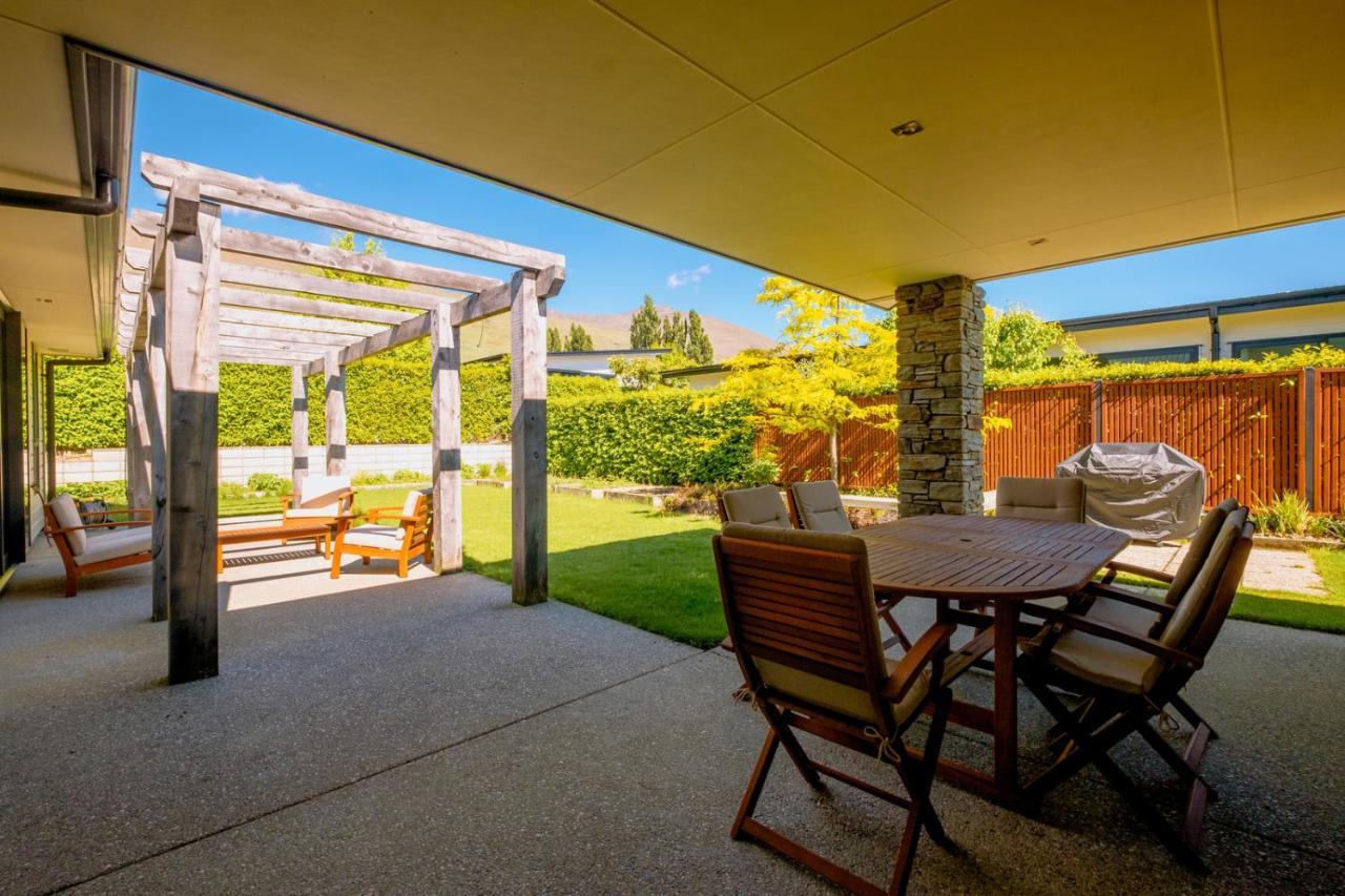 Roys Bay Lodge - Wanaka Holiday Home Exterior foto