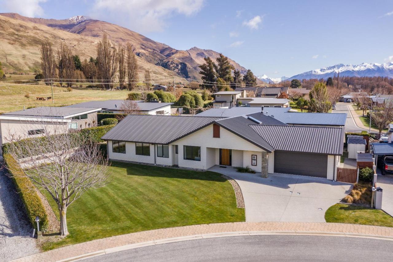 Roys Bay Lodge - Wanaka Holiday Home Exterior foto