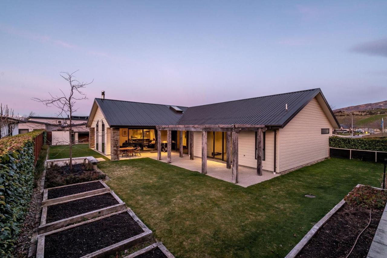 Roys Bay Lodge - Wanaka Holiday Home Exterior foto